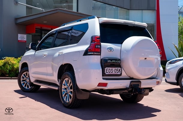 2017 Toyota Landcruiser Prado VX in White