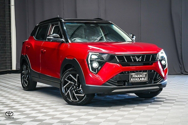 2025 Mahindra XUV3XO AX7L in Other