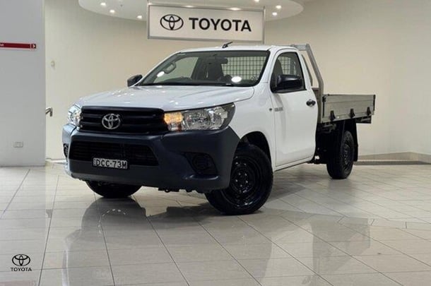 2015 Toyota Hilux Workmate in White