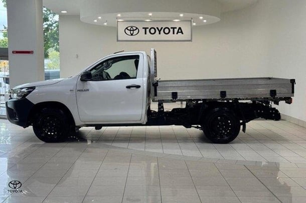 2015 Toyota Hilux Workmate in White