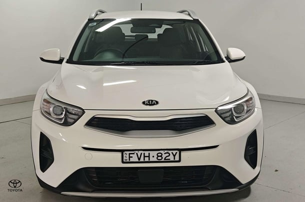 2021 Kia Stonic S in White