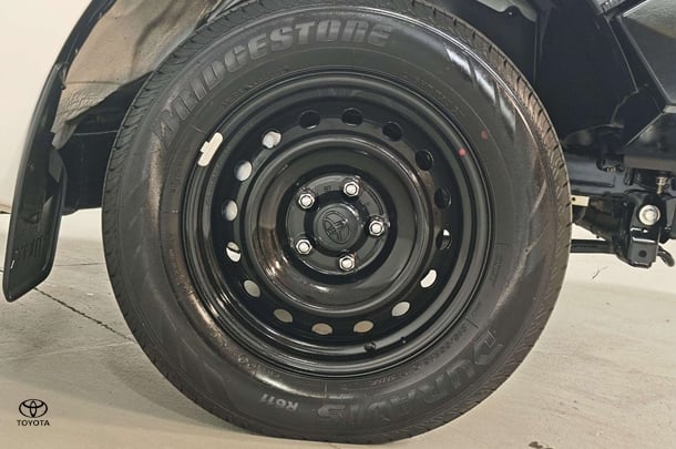 2022 Toyota Hilux Workmate in White