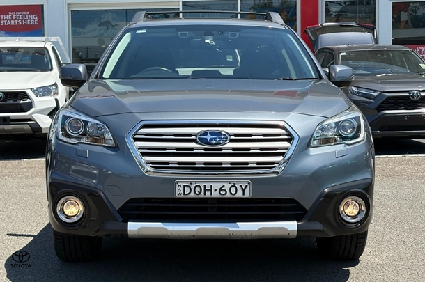 2017 Subaru Outback 2.5i Premium in Grey