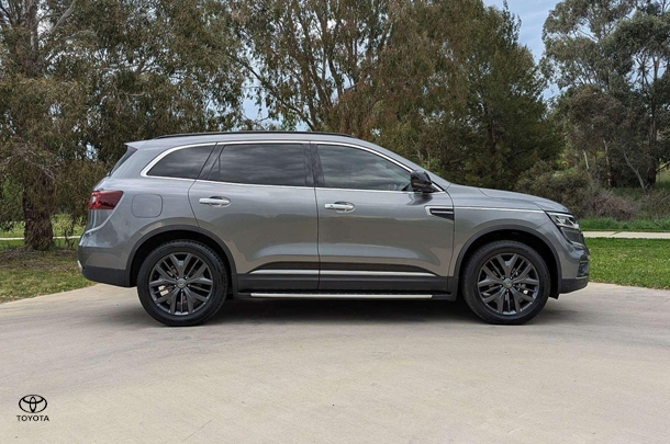 2020 Renault Koleos Black Edition in Grey