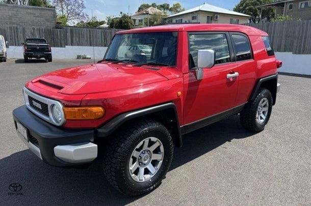 2014 Toyota FJ Cruiser Base in Red