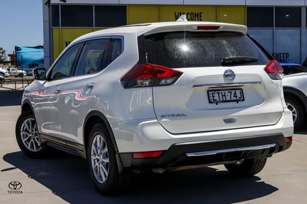 2022 Nissan X-TRAIL ST in White