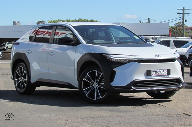 2023 Toyota bZ4X Standard 2WD in White