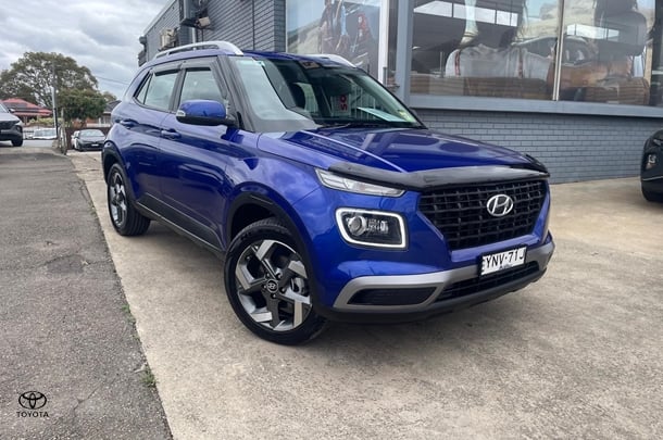 2024 Hyundai Venue Active in Intense Blue