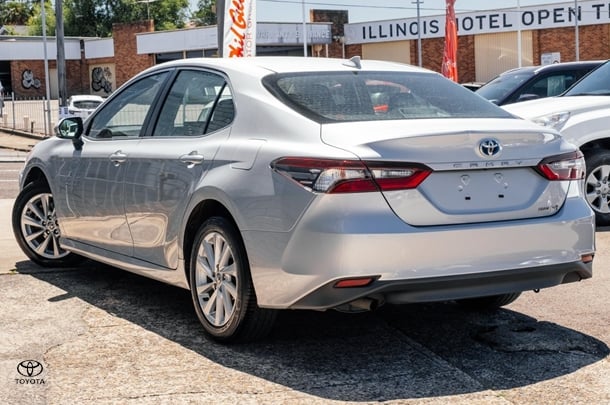 2022 Toyota Camry Ascent in Silver