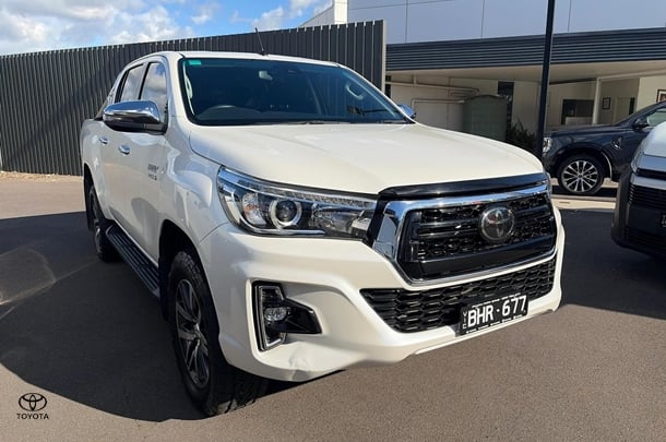 Image of 2019 Toyota Hilux SR5