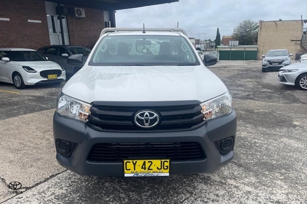 2018 Toyota Hilux Workmate in White