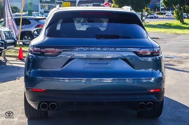 2019 Porsche Cayenne S in Blue
