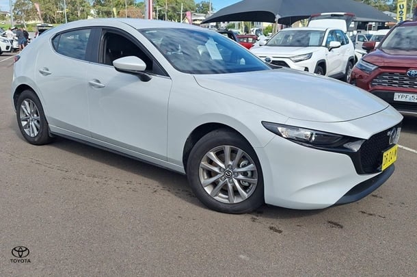 Image of 2025 MAZDA MAZDA3 G20 Pure