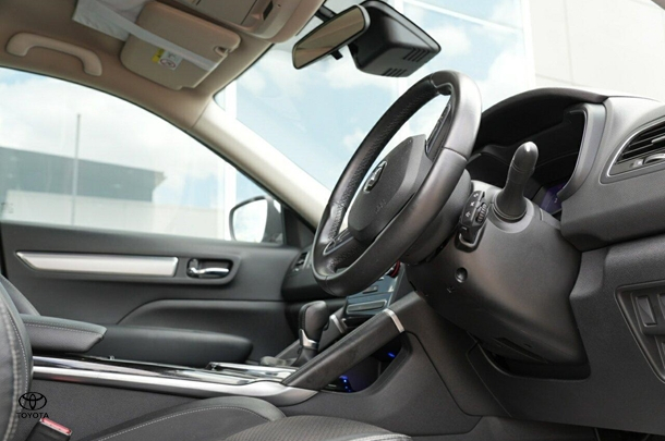 2023 Renault Koleos Life in White