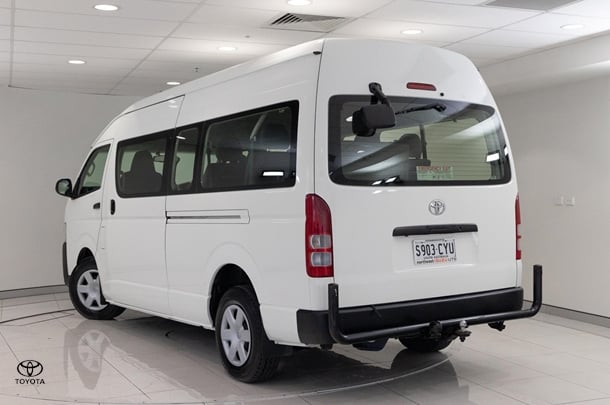 2018 Toyota Hiace Commuter in White