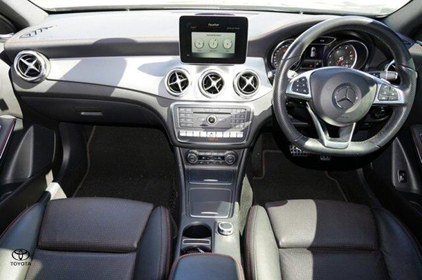 2018 Mercedes-Benz GLA-Class GLA250 in Blue