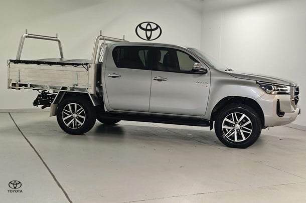 2023 Toyota Hilux SR5 in Silver