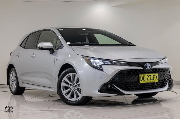 Image of 2025 Toyota COROLLA SX