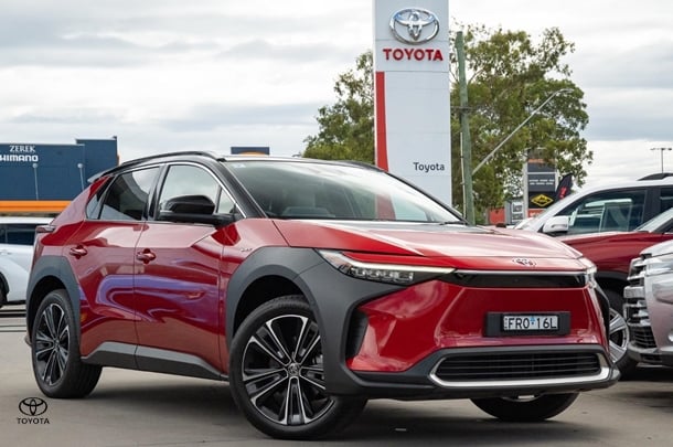 2024 Toyota bZ4X Base in Red