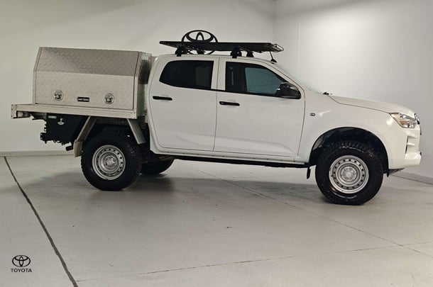 2022 Isuzu D-MAX SX in White