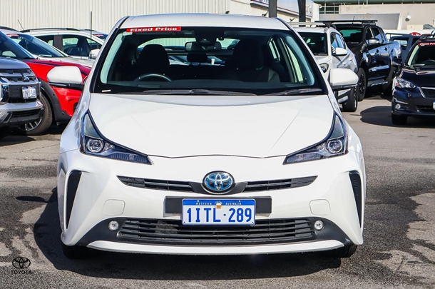 2020 Toyota Prius Base in White