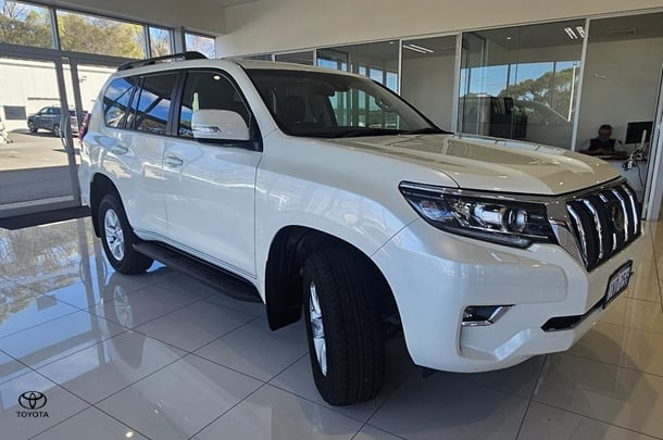 Image of 2023 Toyota Prado GXL