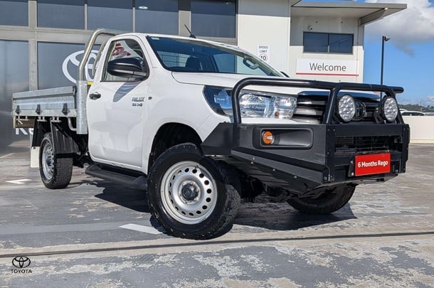 Image of 2020 Toyota Hilux SR