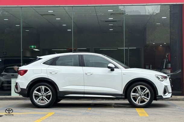 2020 Audi Q3 35 TFSI S line in White