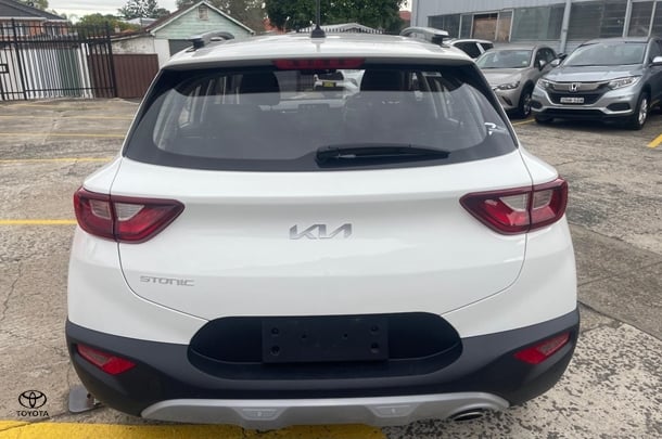 2023 Kia Stonic S in Snow White Pearl (Swp)