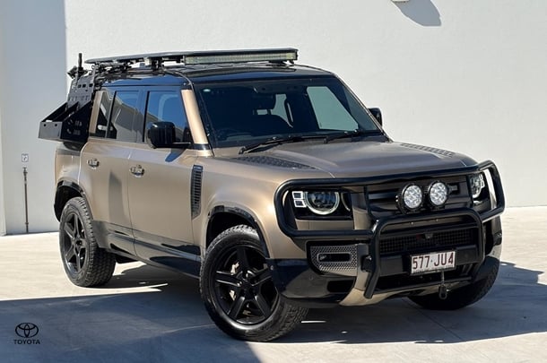 Image of 2023 Land Rover Defender 110 D300 X-Dynamic SE