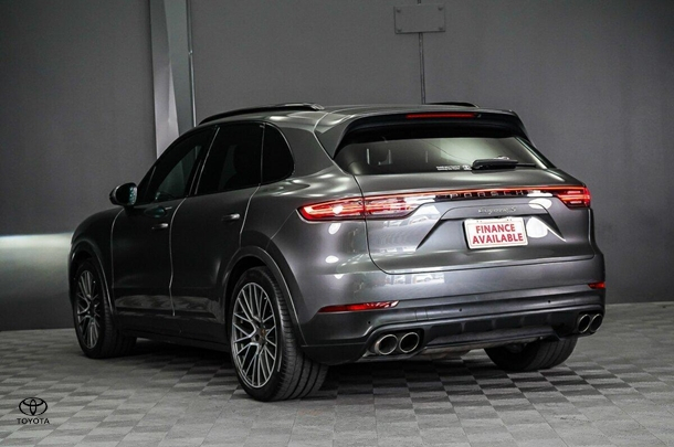 2018 Porsche Cayenne S in Grey