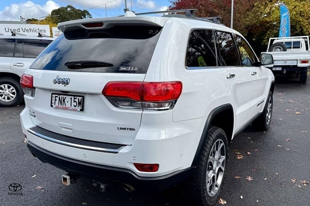 2019 Jeep Grand Cherokee Limited in White