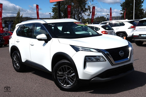 Image of 2024 Nissan X-TRAIL ST