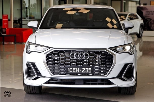2022 Audi Q3 40 TFSI S line in White