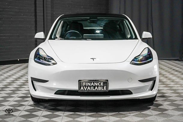 2021 Tesla Model 3 Standard Range Plus in White
