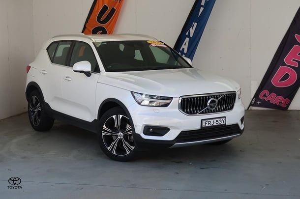 Image of 2020 Volvo XC40 T4 Inscription