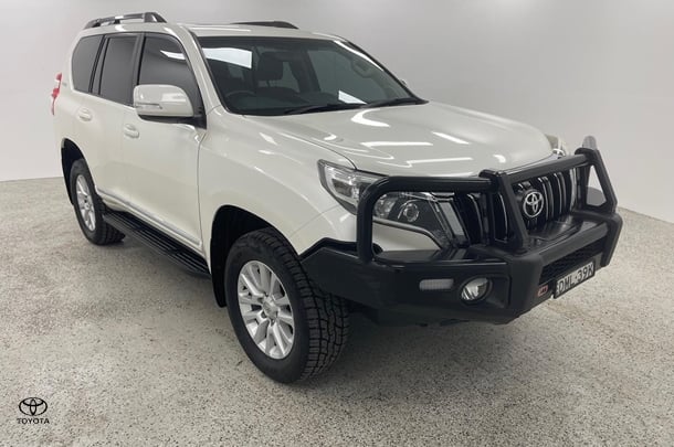 Image of 2017 Toyota Landcruiser Prado Altitude