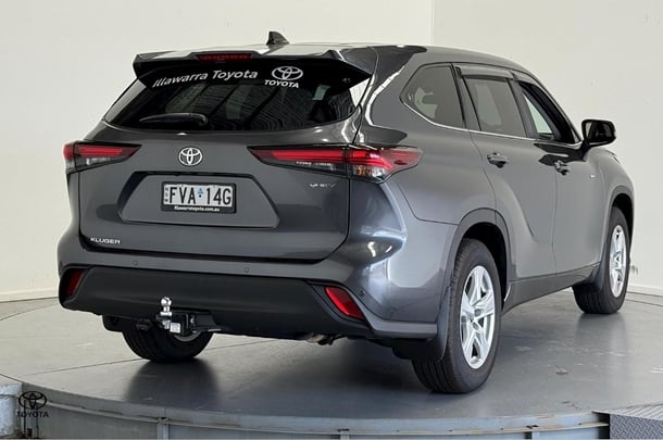 2025 Toyota Kluger GX in Grey