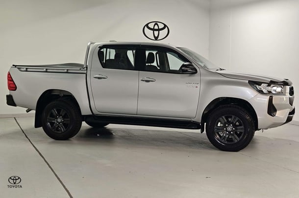 2025 Toyota Hilux SR in Silver