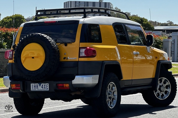 2016 Toyota FJ Cruiser FJ Cruiser in Two Tone Yellow