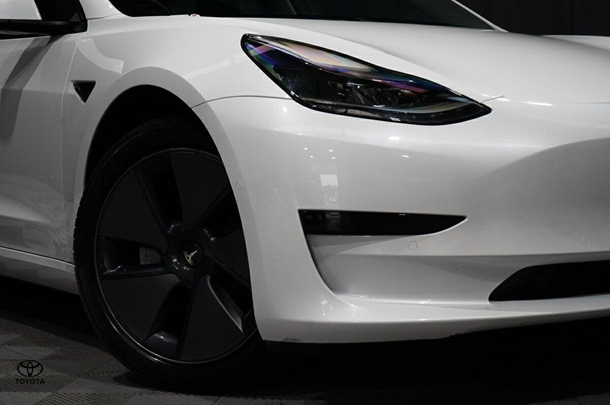 2021 Tesla Model 3 Standard Range Plus in White