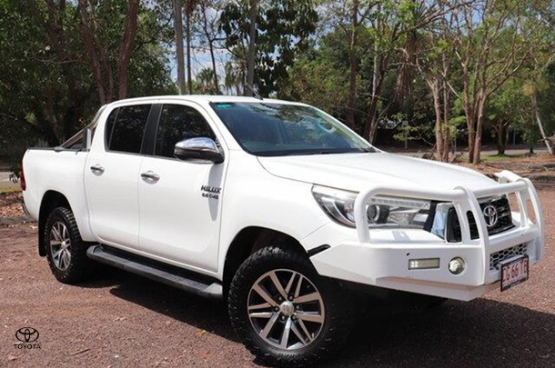 Image of 2018 Toyota Hilux SR5