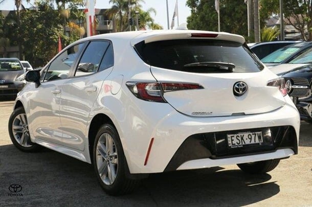 2022 Toyota Corolla Ascent Sport in White