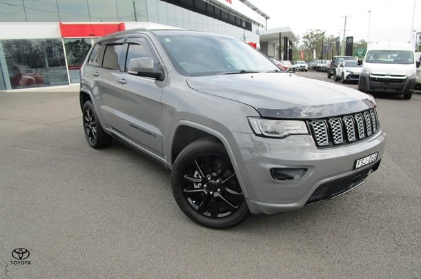 2021 Jeep Grand Cherokee Trailhawk in Grey