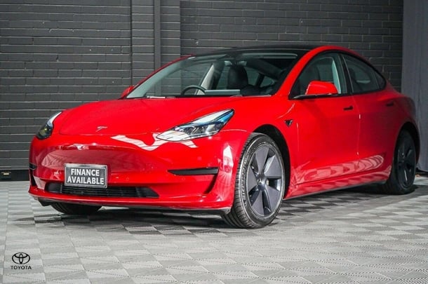 2023 Tesla Model 3 Rear-Wheel Drive in Red