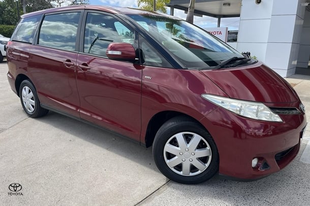 2009 Toyota Tarago GLi in Red