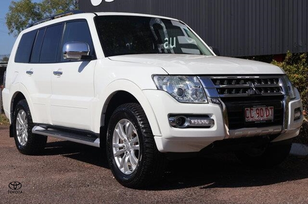 Image of 2017 Mitsubishi Pajero GLX