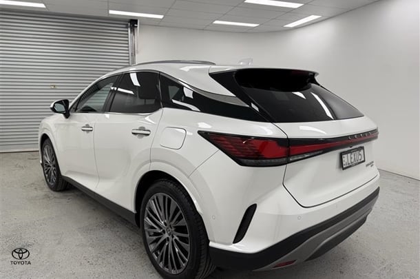 2025 Lexus RX RX450h+ Sports Luxury in White