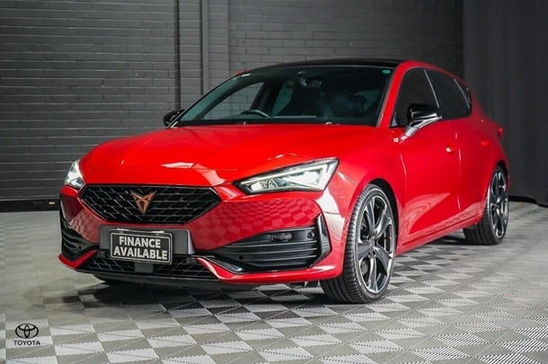 2022 CUPRA Leon VZ in Red