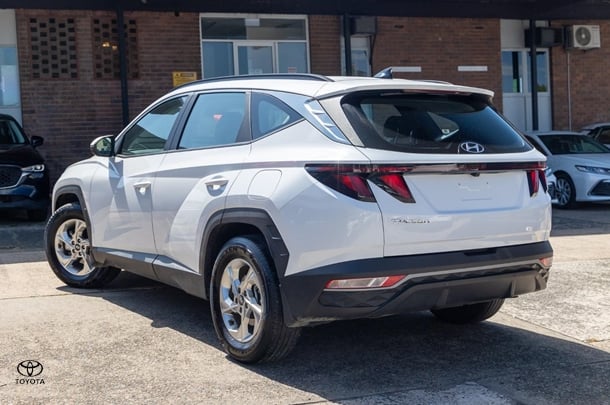 2023 Hyundai Tucson Base in White